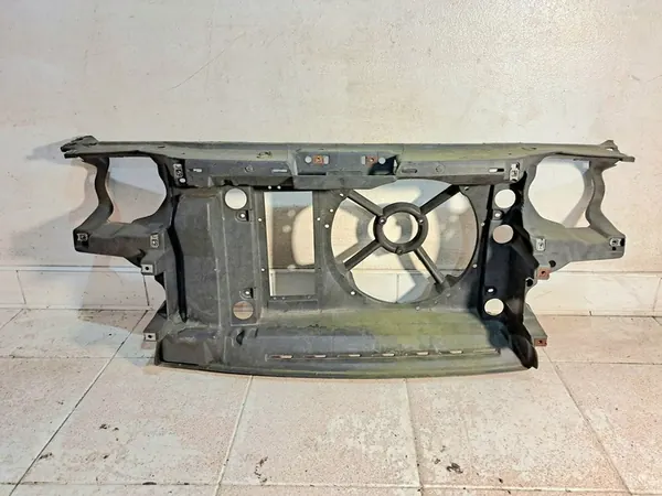 Framstötfångare Volkswagen Golf III 1995 image 2