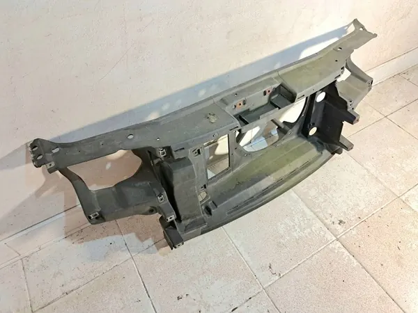 Framstötfångare Volkswagen Golf III 1995 image 3