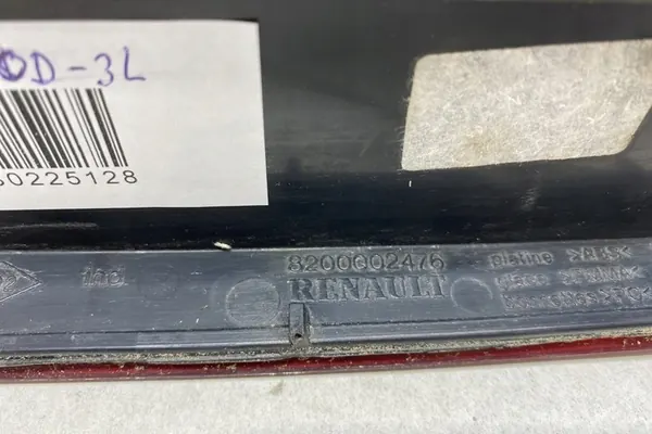 Lámpara trasera derecha RENAULT LAGUNA II 8200002476 image 4