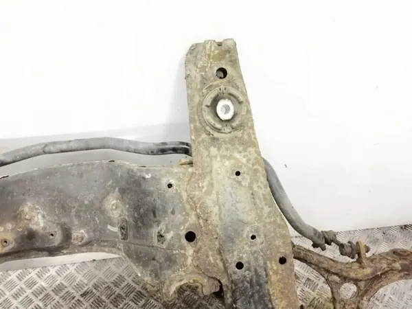 Honda Accord 2009 Etuapukehys OEM AMD145306 image 3