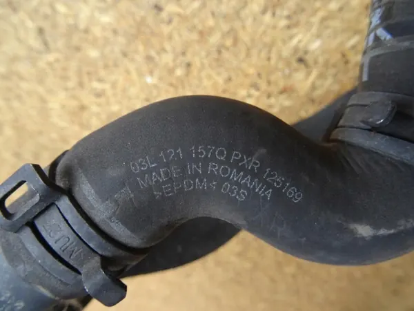 AUDI Q3 8U 2.0 TDI Vesisarjat Setti 5N0122101AC image 3