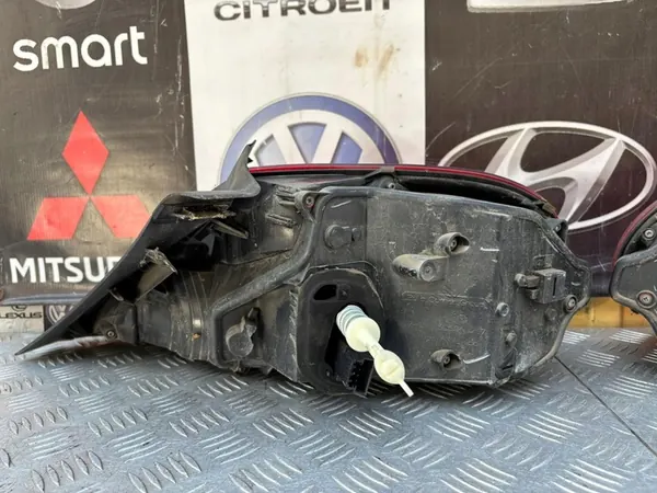 VW New Beetle Luz Trasera Izquierda Derecha image 6