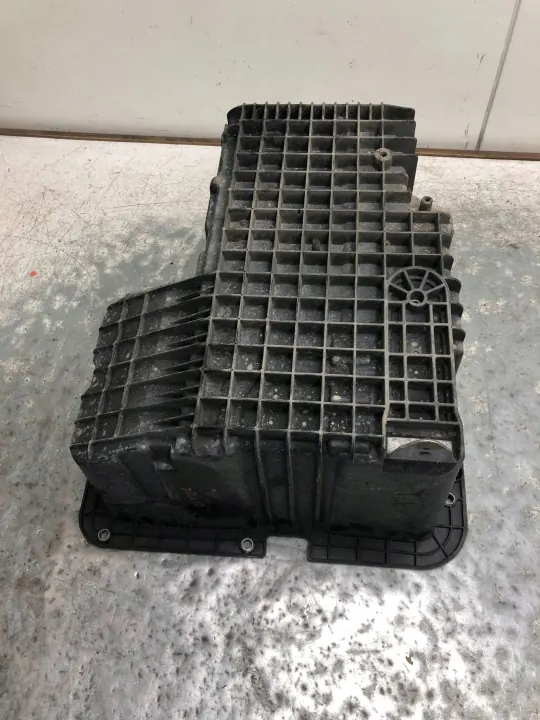 Batterilock OEM 7C0801283 för VW Crafter II 7C image 4