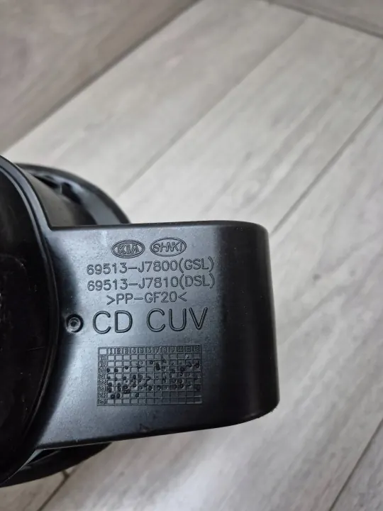 Tapón combustible KIA X-CEED OEM 69515-J7800 - Usado image 4