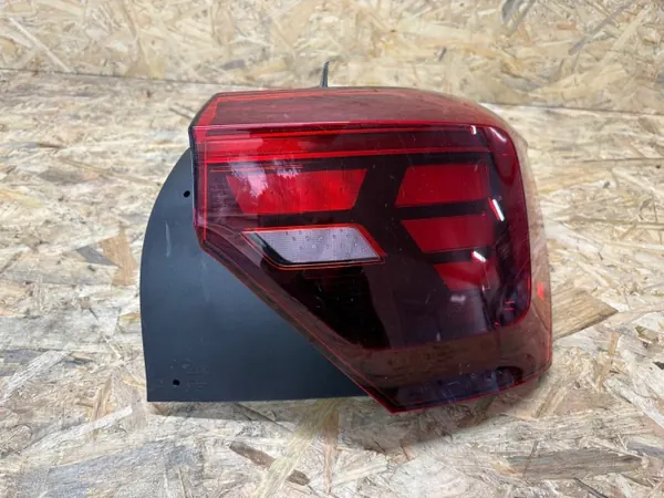 VW POLO LIFT 2G0945096F Rechte Heckleuchte LED image 2