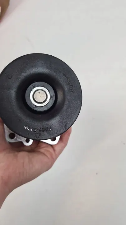 Febi Bilstein Vattenpump för Motor Kylning OEM 14349 image 5