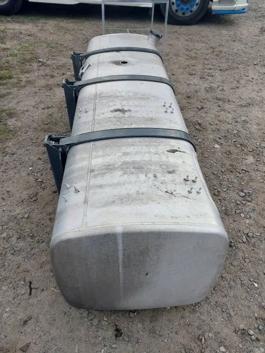 Tanque DAF XF 106 OEM 2198089 - Conjunto Completo image 3