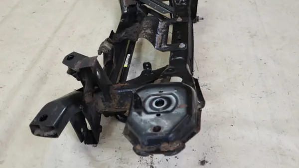 Carrinho Traseiro Volvo V40 II OEM 3335288 - Usado image 4