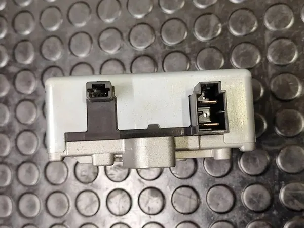 Unité de contrôle de direction CITROËN C4 AIRCROSS 1.8L 8633A052 image 5