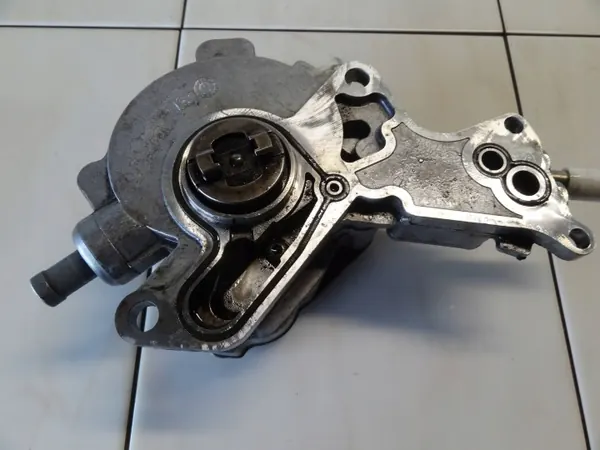 Vacuümpomp OEM 038145209A voor Audi A4 B5 1.9 TDI image 3