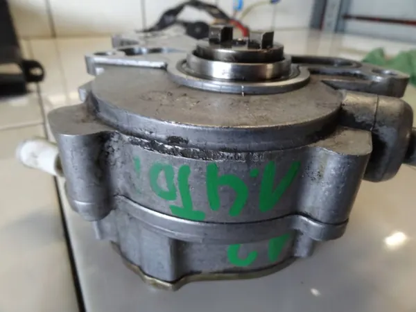 Vacuümpomp OEM 038145209A voor Audi A4 B5 1.9 TDI image 4