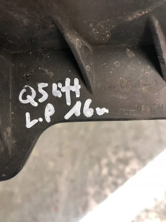 Fram vänster skärmbreddare Audi Q5 8R0853887B image 4