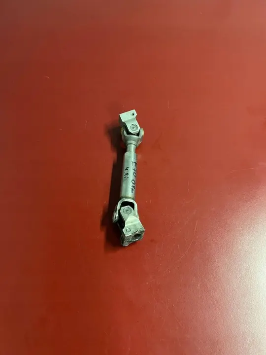 BMW X5 E70 Ohjauspylvään risti OEM 6774111 image 3