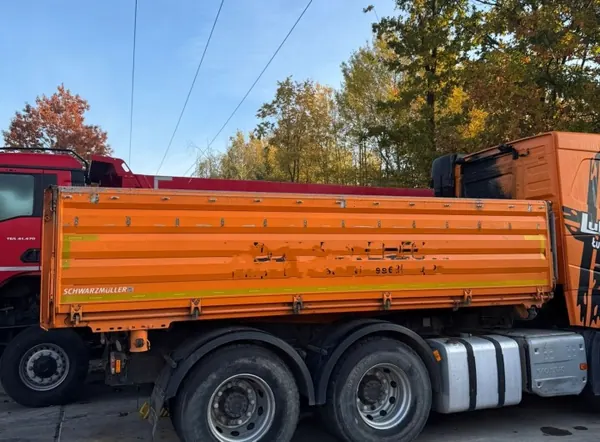 Benne SCHWARZMULLER pour camions Volvo, MAN, Iveco image 2
