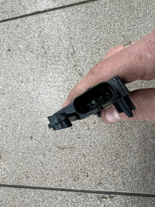 Módulo Bluetooth TESLA MODEL Y 1508179-00-F image 3