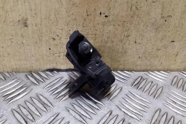 Bränsletanklock SKODA YETI 1.8L 7P0810773B image 2