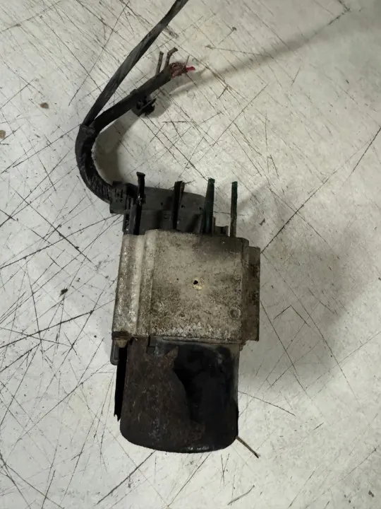 Pompe ABS OEM 8200343525 pour Trafic Vivaro Primastar image 4