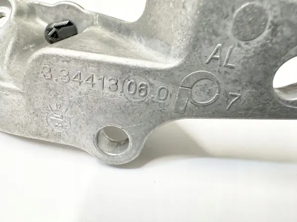 PEUGEOT CITROEN 1.2THP Support de Pompe à Eau OEM image 3