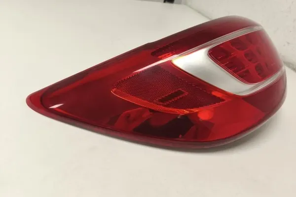 Lámpara trasera izquierda KIA SPORTAGE (SL) 2011 image 5