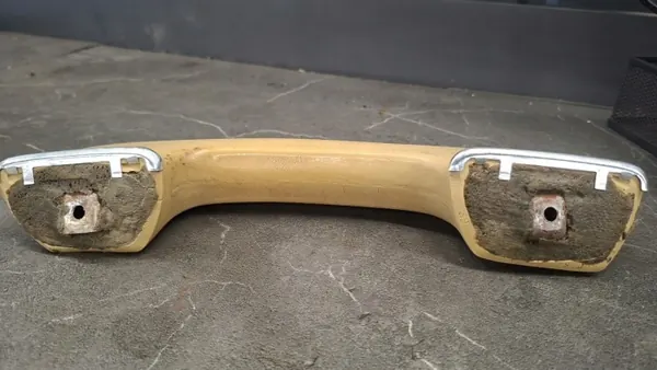 OEM 1239701901 Framdörr vänster handtag Mercedes W123 image 4