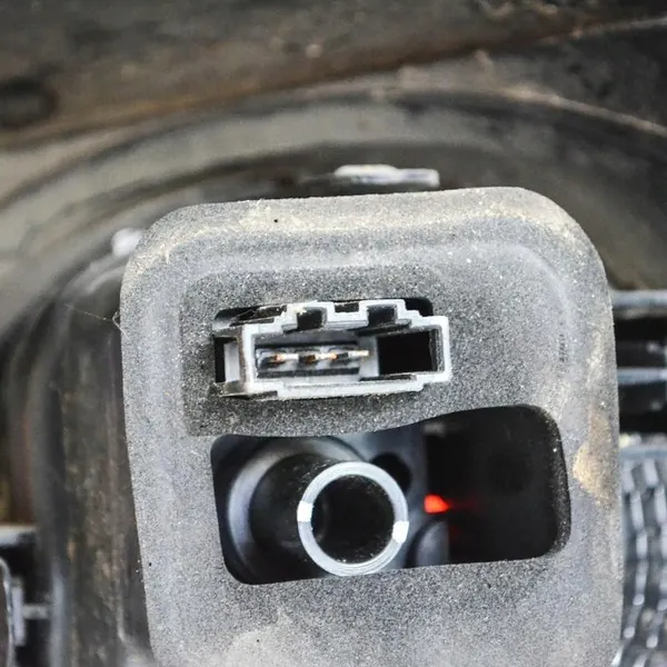 Luz trasera izquierda VW GOLF VI 5K0945257 image 2