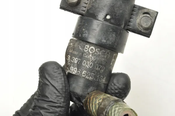 Porsche Boxster 986 Strålkastartvättpump OEM 99662813400 image 4