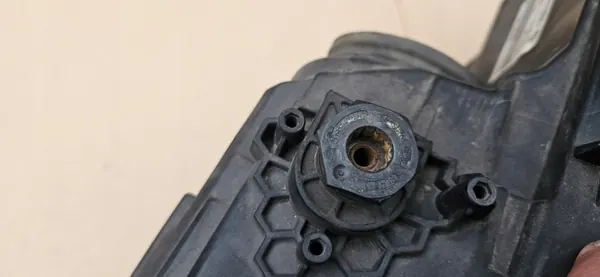 VW Caddy IV Vasemman H4 HELLA 2K1941015A image 6