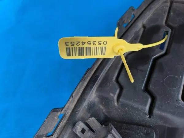 Grille Halogène Avant Droite BMW 2 F45 F46 8068866 image 4