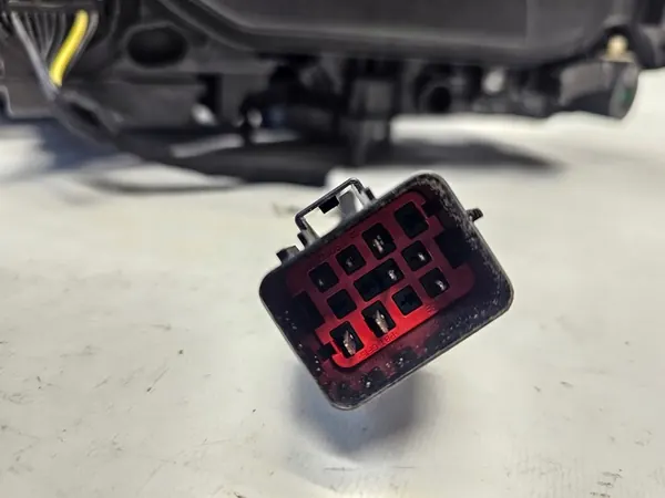 Oikea etuvalo Volvo V60 S60 I Lift 2013+ OEM image 10