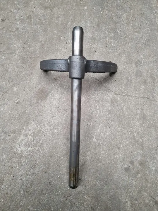 Fourche de changement de vitesse Scania image 2