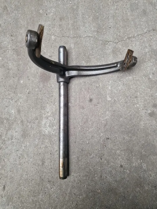 Fourche de changement de vitesse Scania image 3