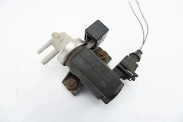 Válvula de vacío OEM 55354529 para Opel Vectra C 1.9 CDTI image 2