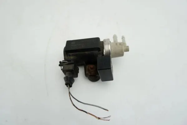 Válvula de vacío OEM 55354529 para Opel Vectra C 1.9 CDTI image 4