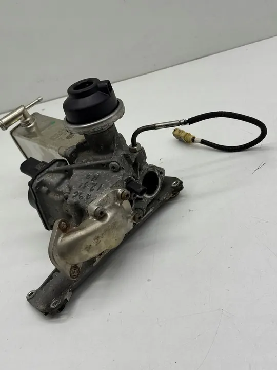 AUDI Q7 A4 A6 C7 3.0 TDI EGR-Jäähdytin + Venttiili OEM image 2