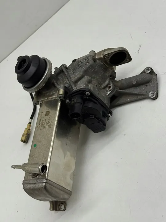 AUDI Q7 A4 A6 C7 3.0 TDI EGR-Jäähdytin + Venttiili OEM image 3