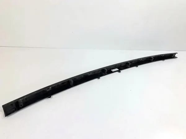 Bande de pare-chocs arrière OEM LORK-1561-141906 pour Range Rover Evoque image 3