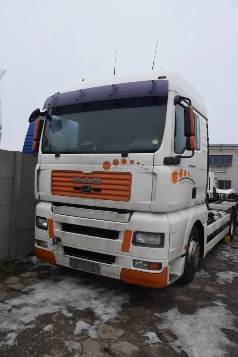 MAN TGX TGA XLX ohjaamokehys OEM 3 - Ilman ovia image 2