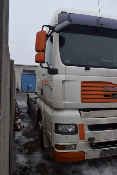 MAN TGX TGA XLX ohjaamokehys OEM 3 - Ilman ovia image 3