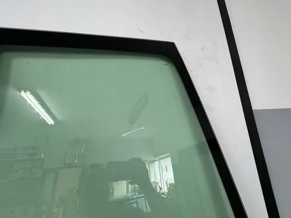 OPEL MOKKA 2012- Frontscheibe Sensor OEM 42609410 AG image 3