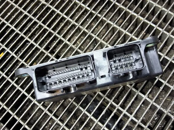 Calculateur airbag OEM 13589408 pour Opel Cascada image 4
