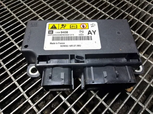 Calculateur airbag OEM 13589408 pour Opel Cascada image 6