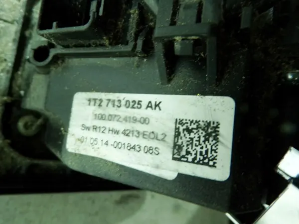 VW Schaltgetriebemechanismus OEM 1T2713025AK Gebraucht image 5