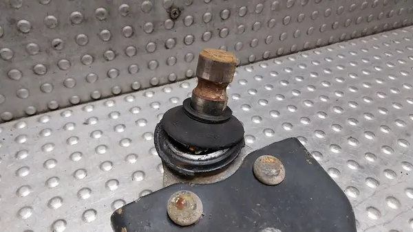 Främre Vänster Kontrollarm A6393300410 Mercedes Vito W639 image 4