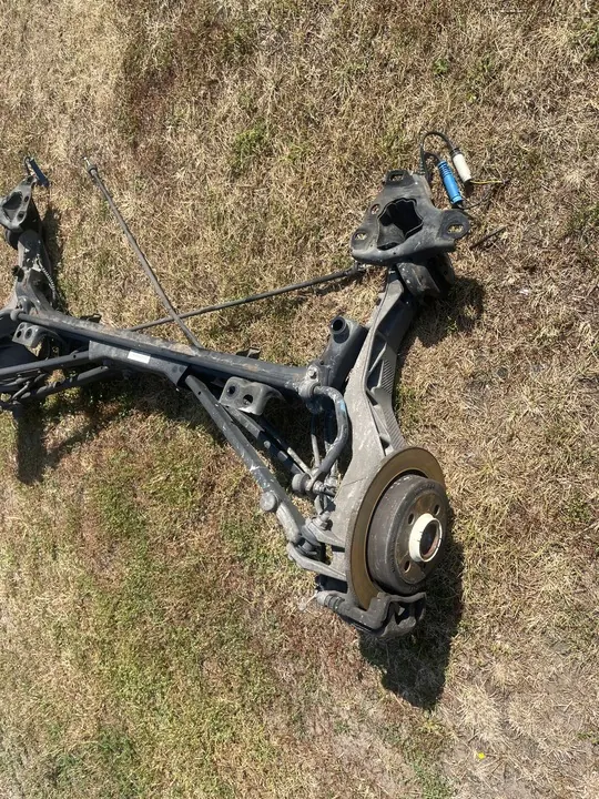 Viga de suspensão traseira completa Mini Cooper R56 image 4