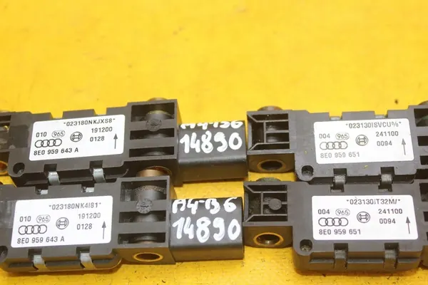 Ilmatyynyanturin Moduuli Audi A4 B6 8E0959643A image 4