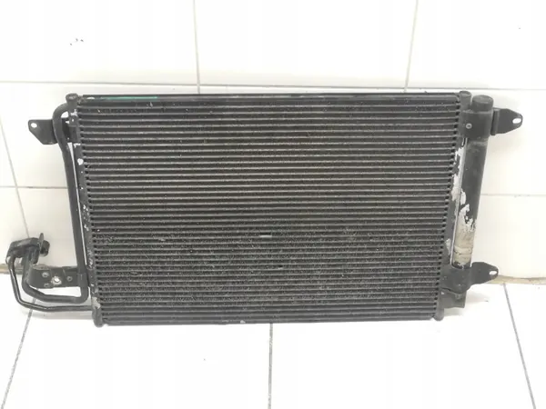 Condensador AC Volkswagen Golf V OEM 1K0820411F image 7