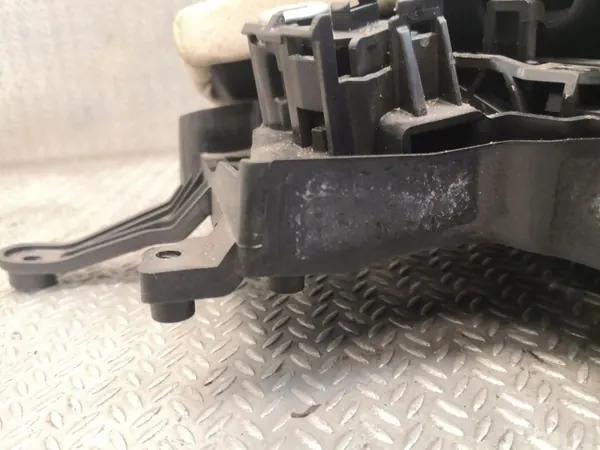 BMW MDY17484 middenconsole armsteun voor 5-serie F10/F11 image 4