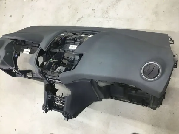 Salpicadero Ford Fiesta 2012 OEM FXK335 - Usado image 3