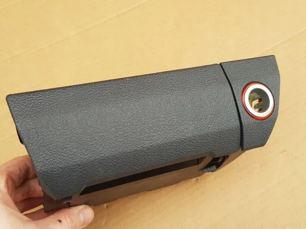 Cinzeiro OEM WYSUWANA e Tomada Isqueiro para VW Touran I image 7