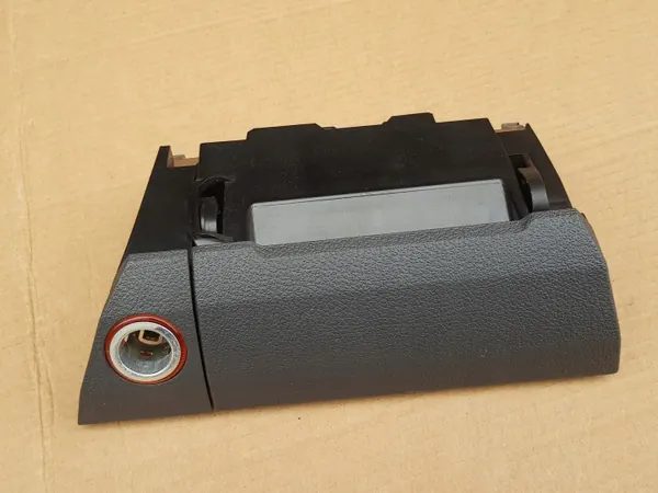 Cinzeiro OEM WYSUWANA e Tomada Isqueiro para VW Touran I image 8